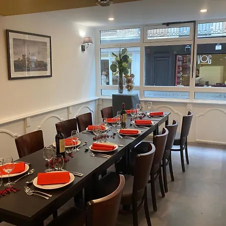 Au Grand Duquesne Otel